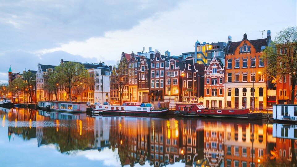 Amsterdam: Football and Culture