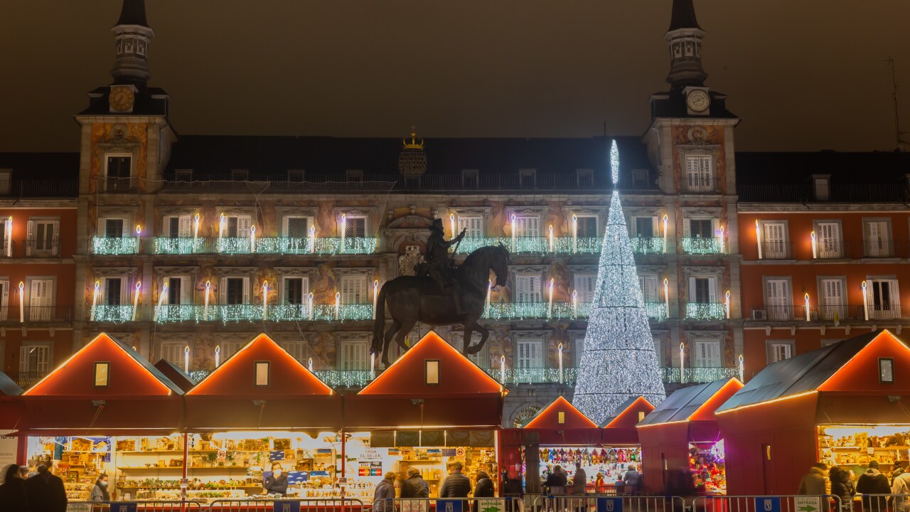 Christmas market in Place Kleber, Paris