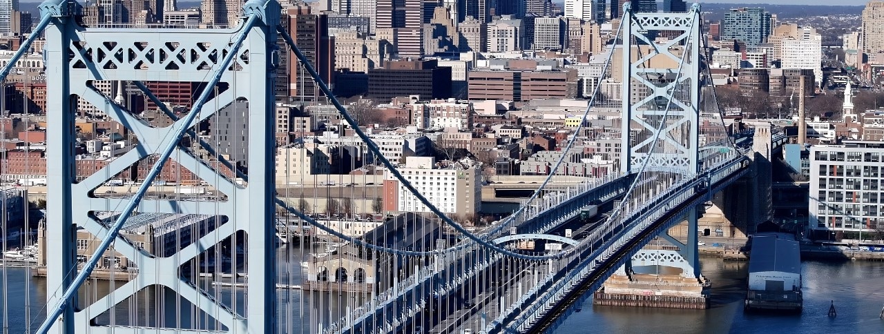Benjamin Franklin Bridge At Philadelphia In Pennsylvania United States. Highrise Building Scenery. Bridge Landscape. Benjamin Franklin Bridge At Pennsylvania United States. Delaware River Scene.